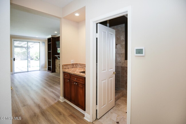 Building Photo - 1811 Fox Springs Cir