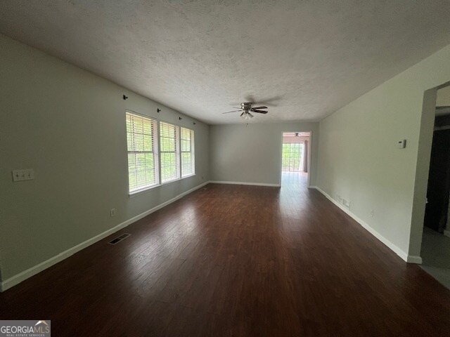 Building Photo - 1426 Northgate Dr