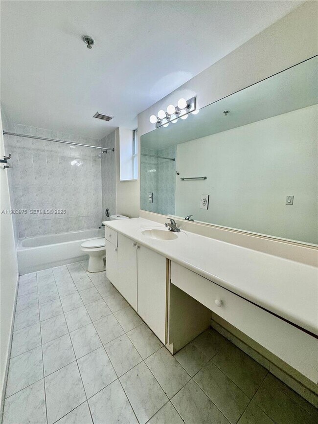 Building Photo - 6520 NW 114th Ave