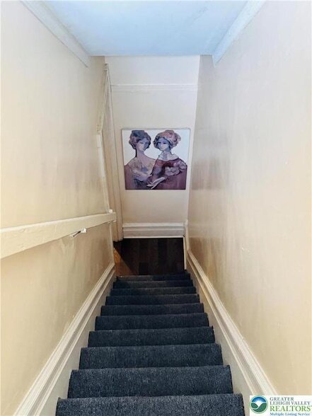 Building Photo - 1523 W Chew St