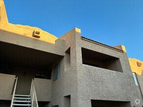 Building Photo - 8155 E Roosevelt St