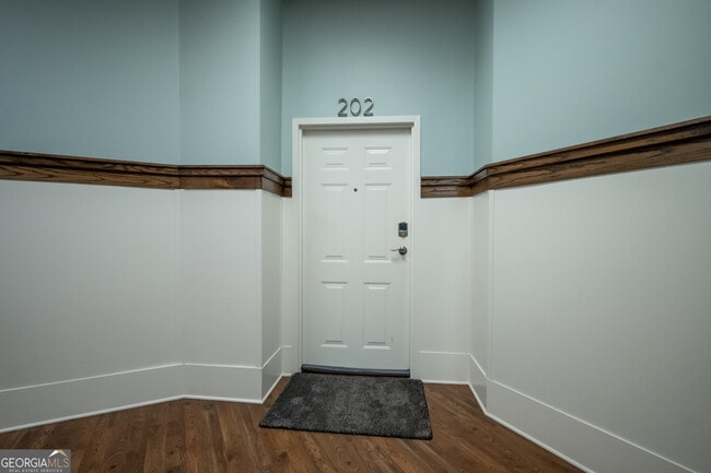 Building Photo - 269 N Hull St