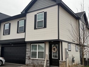 Building Photo - 5279 Long Pointe Pass