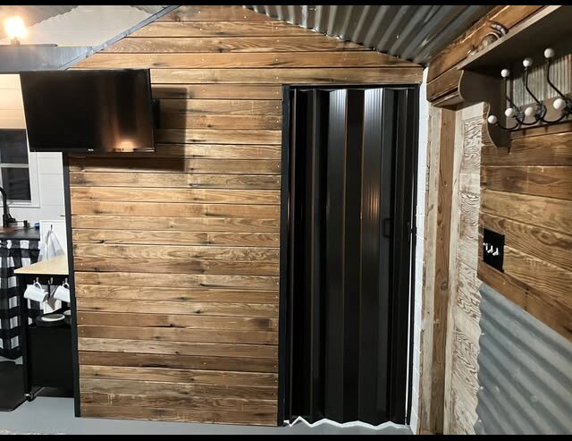 Building Photo - 602 3rd St