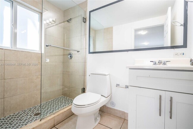 Building Photo - 6971 Carlyle Ave