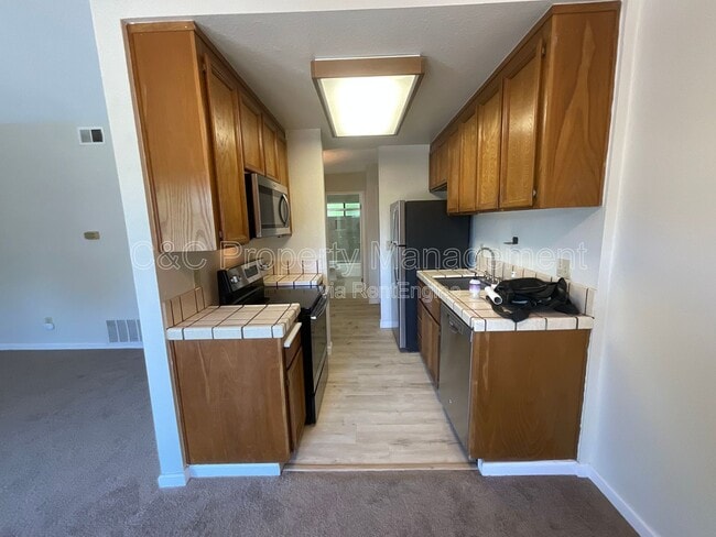 Building Photo - 6254 Joaquin Murieta Ave