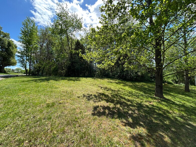 Building Photo - 6603 New Bowling Green Rd