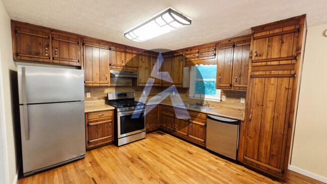 Building Photo - 103 Westland Ct
