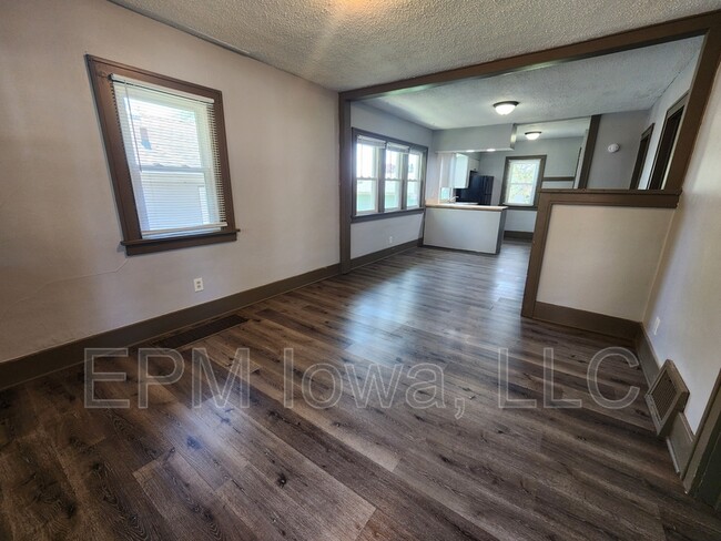 Building Photo - 526 Kirkwood Ave