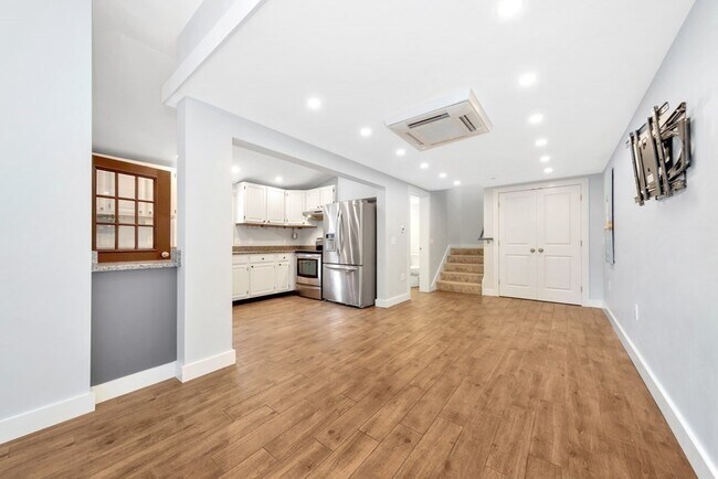 Building Photo - 19 Winthrop Ave