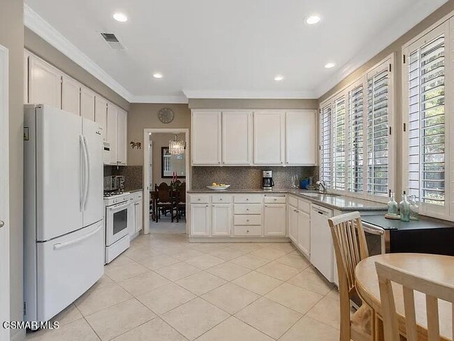 Building Photo - 290 Virgo Ct