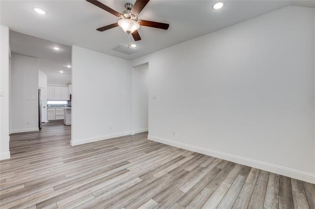 Building Photo - 710 Creekview Ln