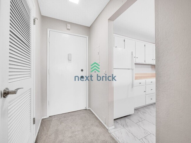 Building Photo - Beautiful 2 Bed 2 Bath Condo for Rent!