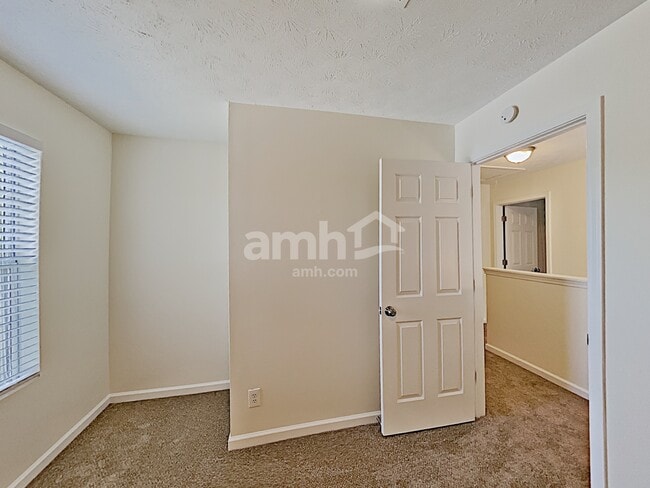 Building Photo - 1067 Woodsong Pass Ct