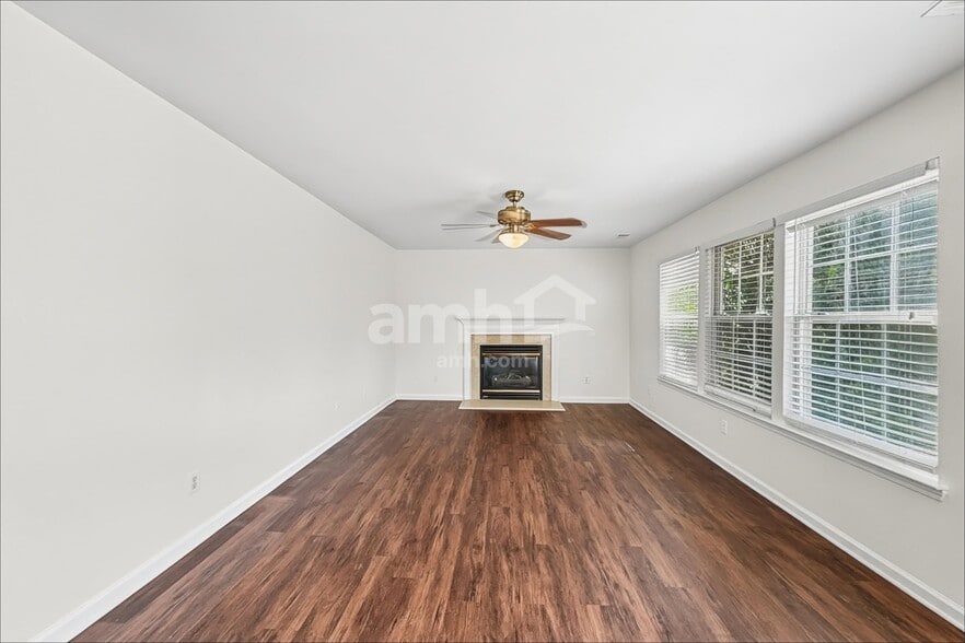 Building Photo - 10105 Baxter Caldwell Dr