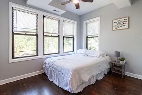 Building Photo - 3301 N Harding Ave