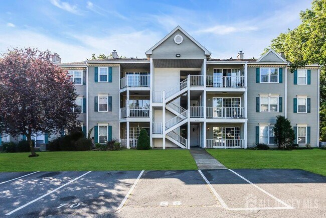Primary Photo - 66 Iroquois Dr