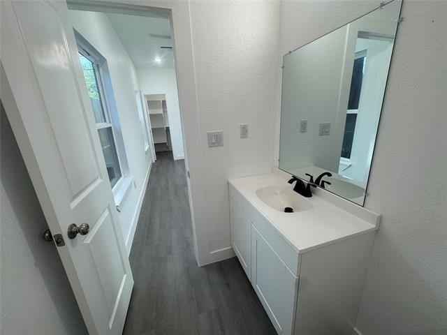 Building Photo - 2806 Beechwood St