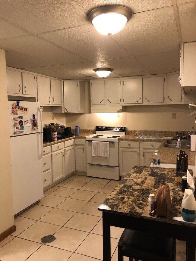 Building Photo - 2106 Old 220 Rd