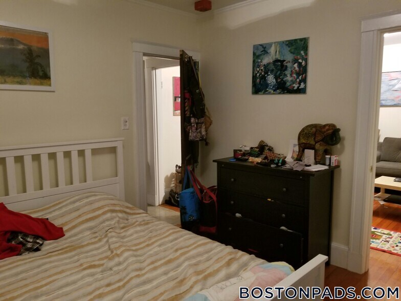 Building Photo - 157 Summer St