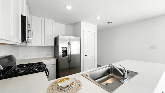 Building Photo - 764 Horsetail Ln