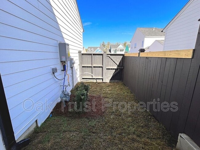 Building Photo - 117 Summer Tanager Dr