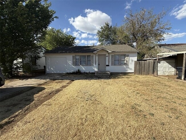 Building Photo - 405 NW 90th St
