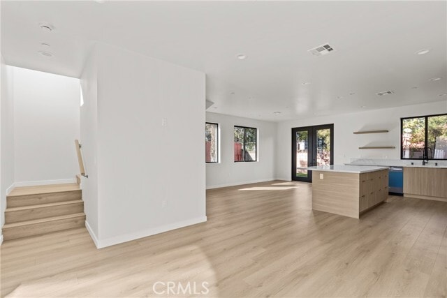 Building Photo - 11145 Hortense St