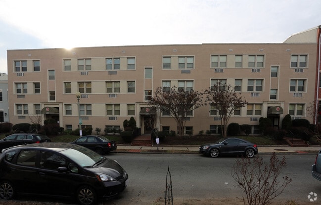 Building Photo - The Carlyle Condominium