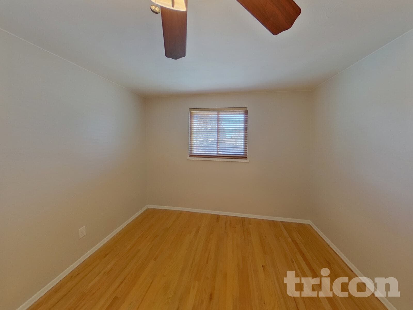 Building Photo - 2011 N Circle Dr