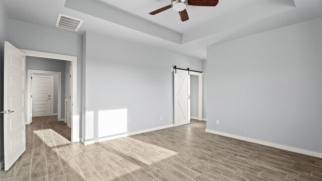 Building Photo - 214 Olde Ml Ct