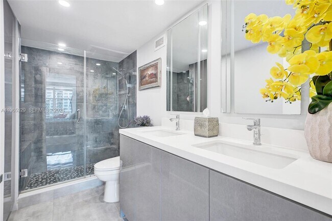 Building Photo - 2501 S Ocean Dr