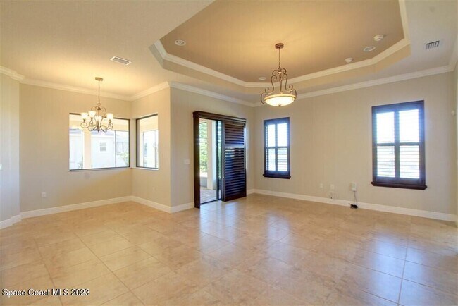 Building Photo - 3381 Thurloe Dr