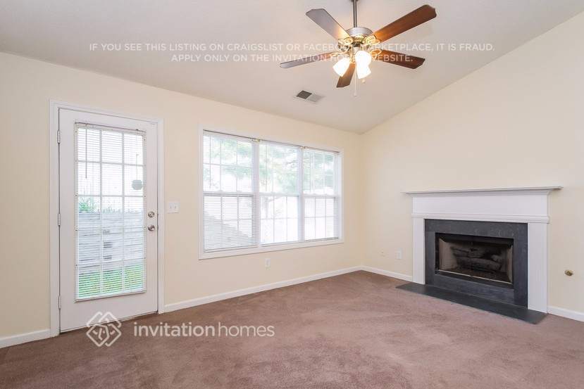 Building Photo - 122 Greystone Cir