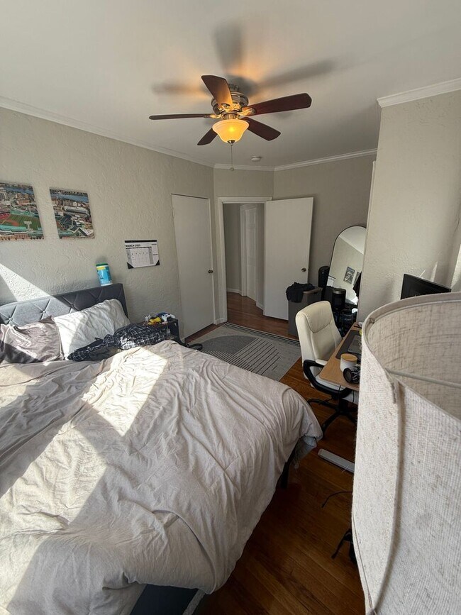 Building Photo - Check out this 2 bed in the North End...