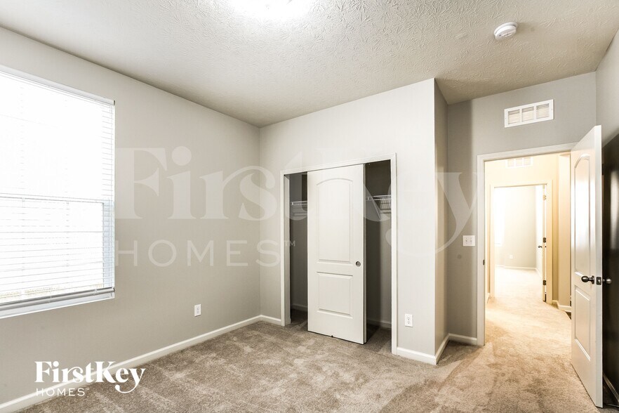 Building Photo - 4653 Rainwater Ln