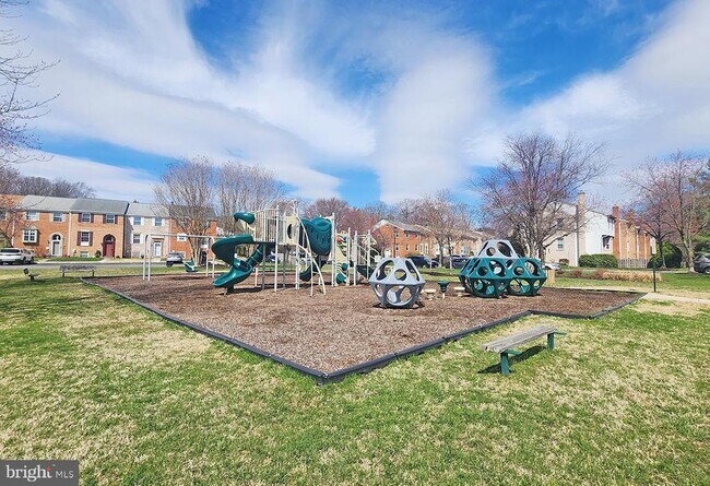 Building Photo - 1116 Soho Ct