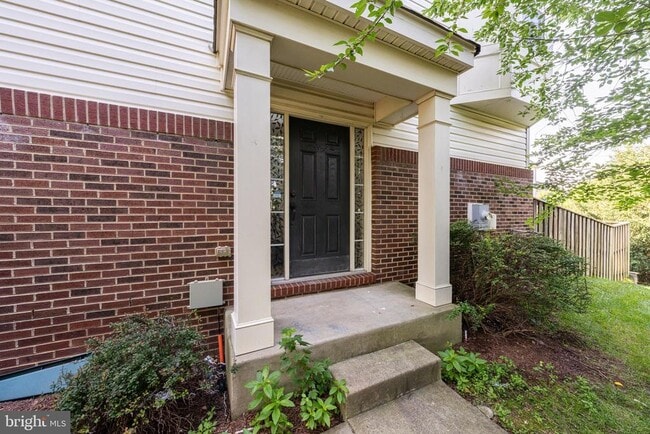 Building Photo - 22571 Highcroft Terrace