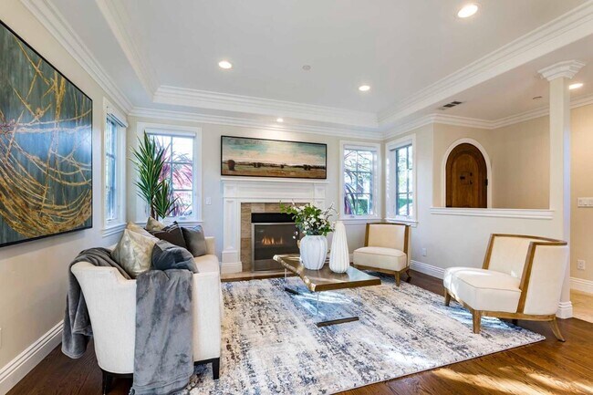 Building Photo - 140 Tennyson Ave