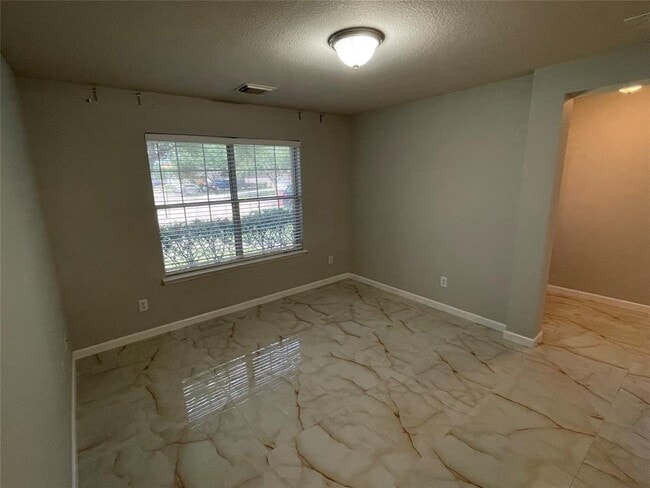 Building Photo - 10218 Cades Creek Ct