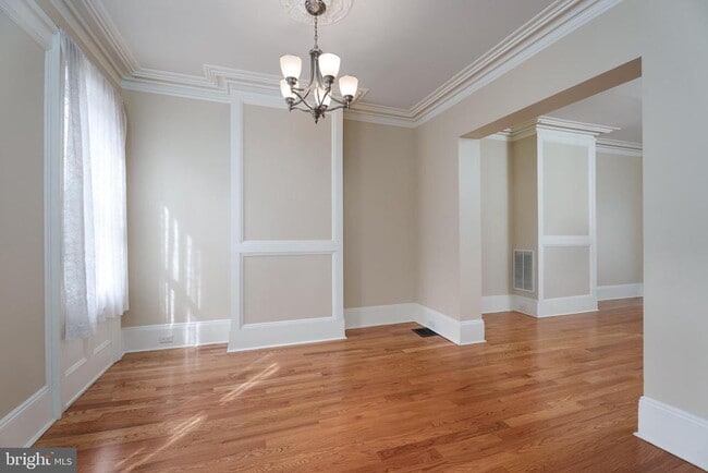 Building Photo - 236 Mercer St