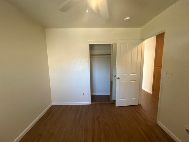 Building Photo - 1589 Joett Dr