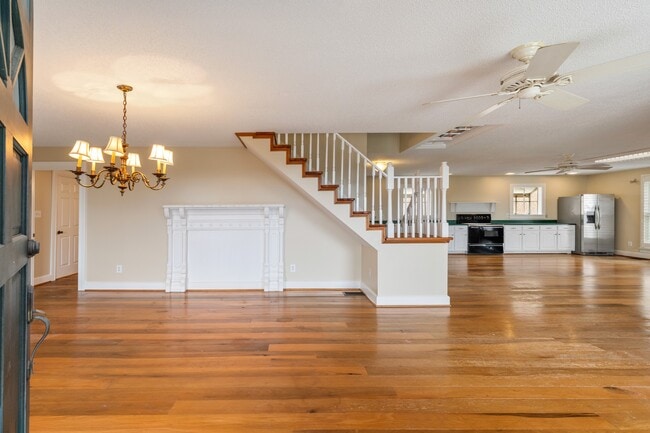 Building Photo - 2600 Charlie Thomas Rd