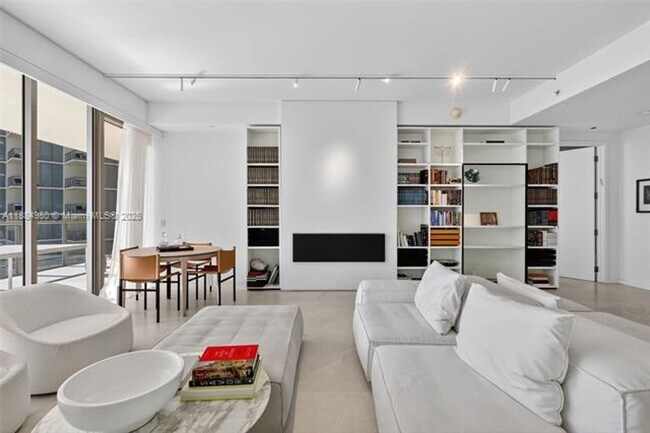 Building Photo - 9705 Collins Ave