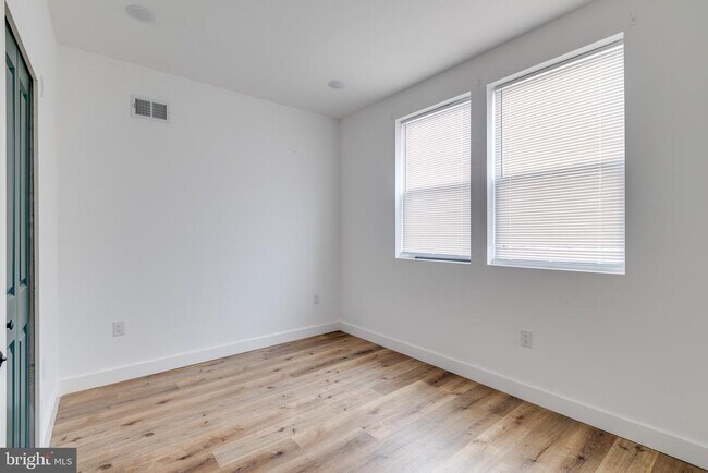 Building Photo - 4243 Mantua Ave