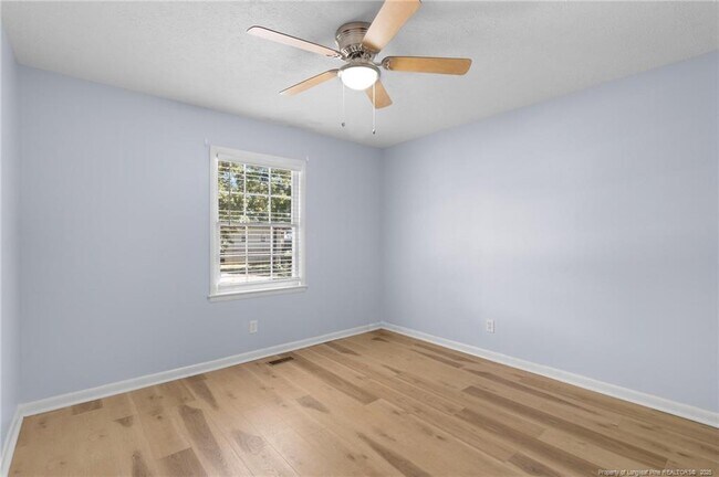 Building Photo - 1302 Kienast Dr