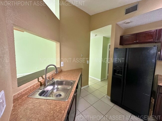 Building Photo - Charming 2BR 2BA Home w/  Full Appliance Suite • Fenced Yard • Driveway Parking in Miramar