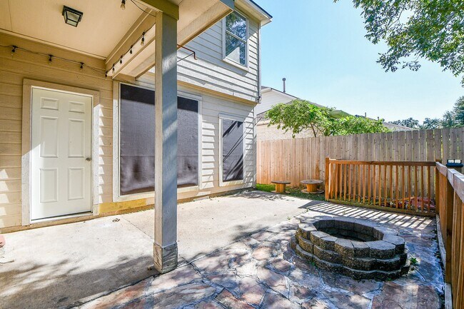 Building Photo - 3019 Red Oak Leaf Trail