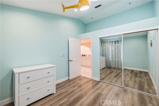 Building Photo - 4561 Grandview Dr