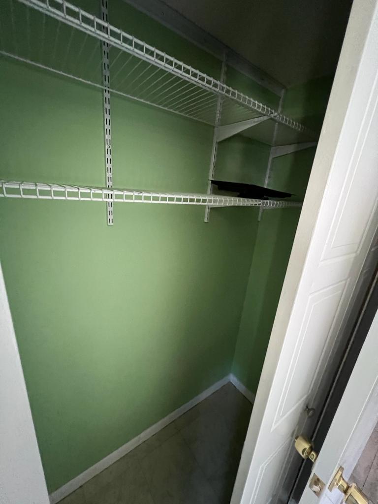 Building Photo - 2909 Cedaridge Dr